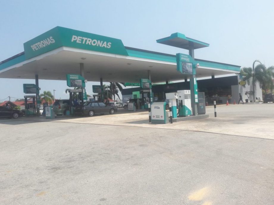 petronas bandar kuantan putri