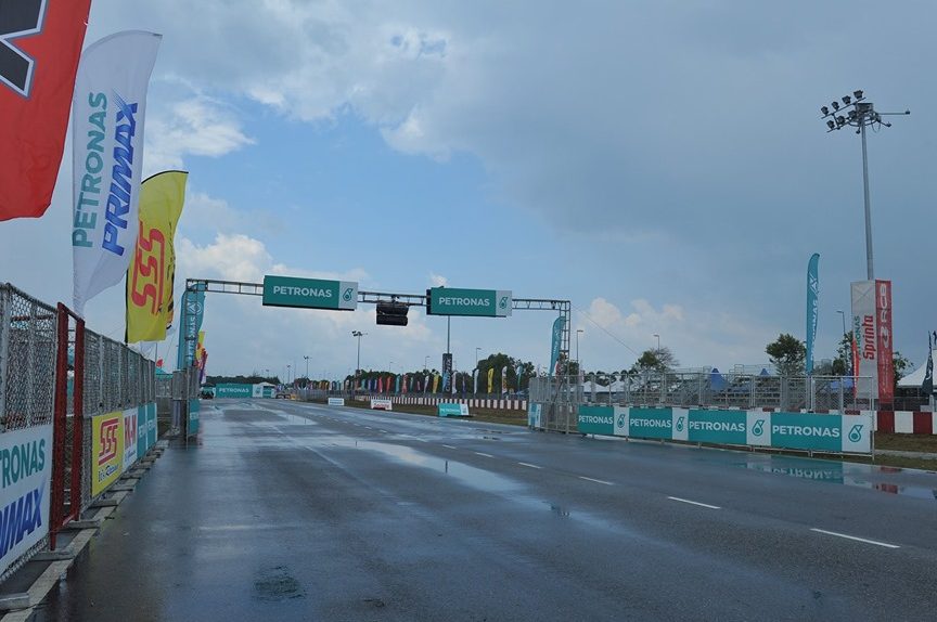 petronas jalan gong badak